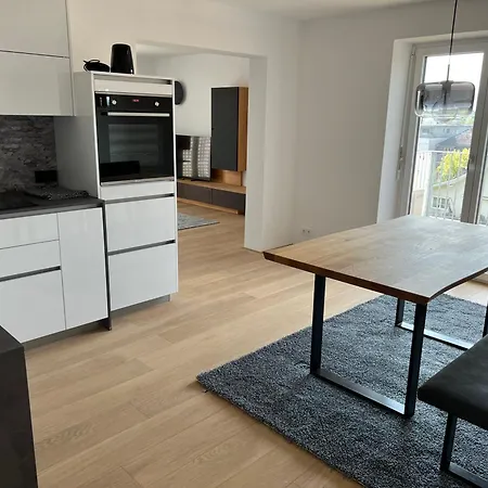 Zimmer & Appartements Am Schlossplatz Hohenems Room photo