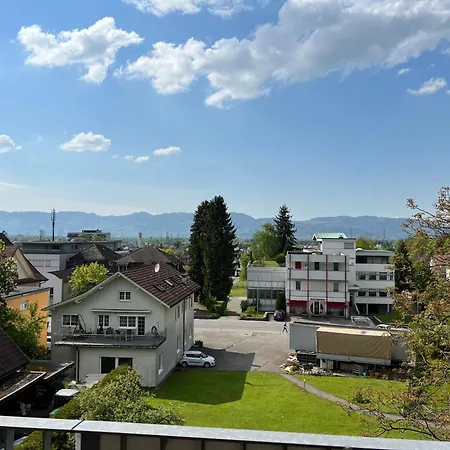 Zimmer & Appartements Am Schlossplatz Hohenems Room photo