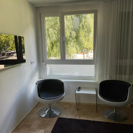 Zimmer & Appartements Am Schlossplatz Hohenems Room photo