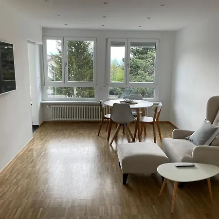 Zimmer & Appartements Am Schlossplatz Hohenems Room photo