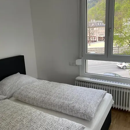 Zimmer & Appartements Am Schlossplatz Hohenems Room photo